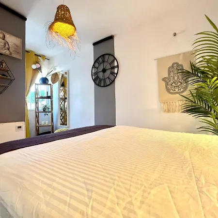 アパート Apartamento Con Piscina, Wifi Gratis, A 750 M De La Playa En Tenerife Sur コスタ・デル・シレンチオ
