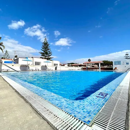 Apartamento Con Piscina, Wifi Gratis, A 750 M De La Playa En Tenerife Sur アパート コスタ・デル・シレンチオ