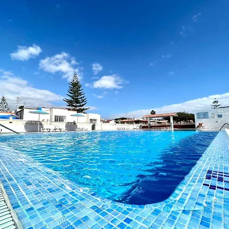 アパート Apartamento Con Piscina, Wifi Gratis, A 750 M De La Playa En Tenerife Sur