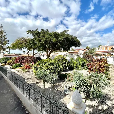 Apartamento Con Piscina, Wifi Gratis, A 750 M De La Playa En Tenerife Sur アパート